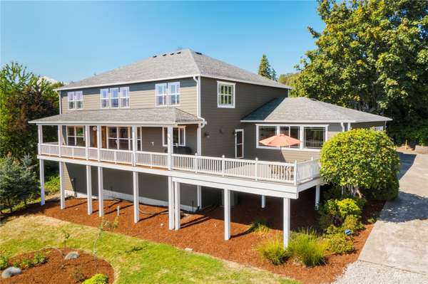 2794 Tracyton Beach RD NW, Bremerton, WA 98310