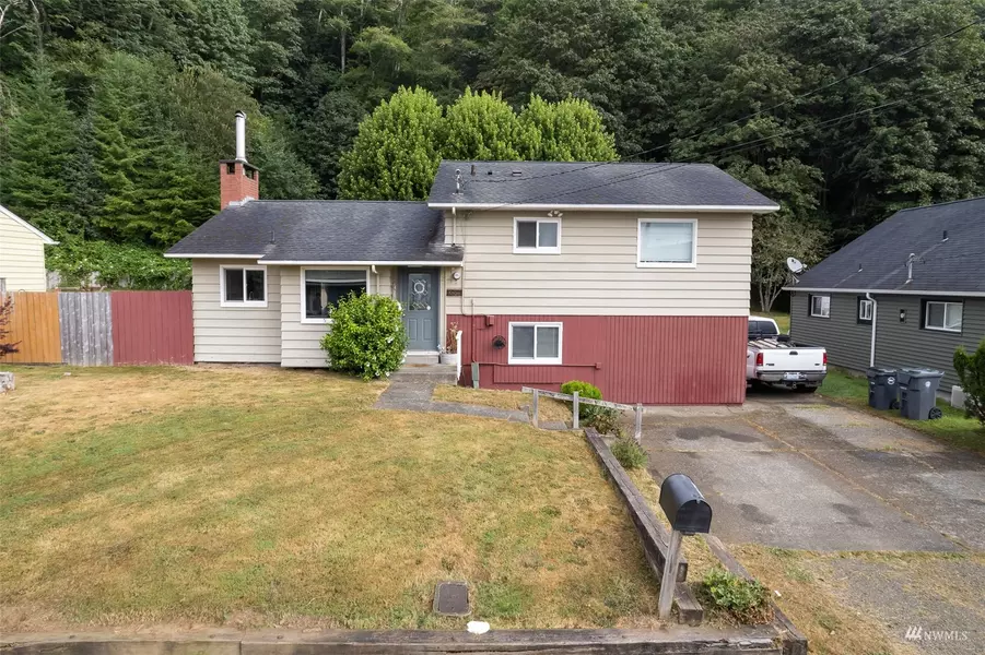 2111 Cherry ST, Hoquiam, WA 98550