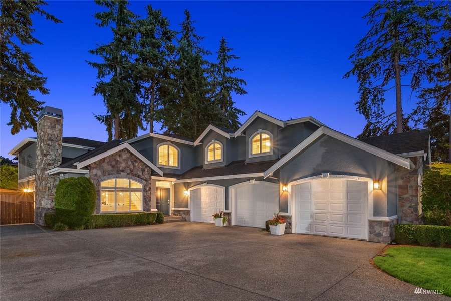 3120 108th AVE SE, Bellevue, WA 98004