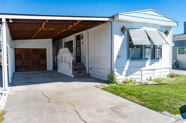 2240 W Broadway #21, Moses Lake, WA 98837