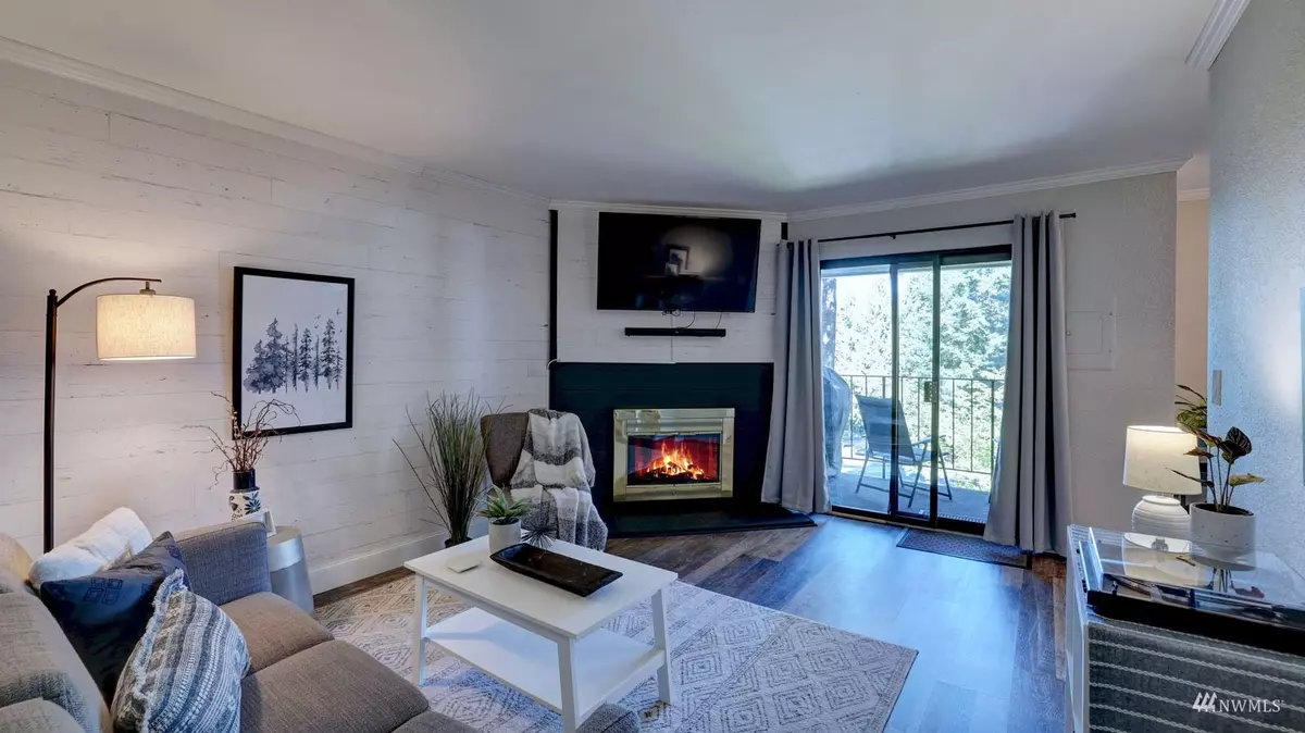 Kirkland, WA 98033,6722 112th AVE NE #B-8