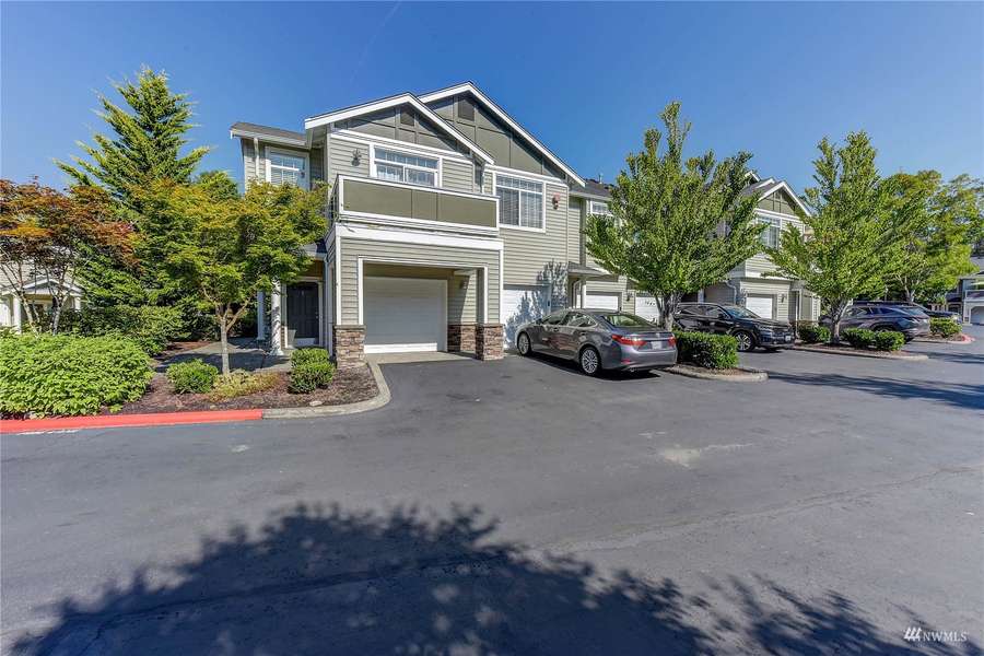 1855 Trossachs BLVD SE #805, Sammamish, WA 98075