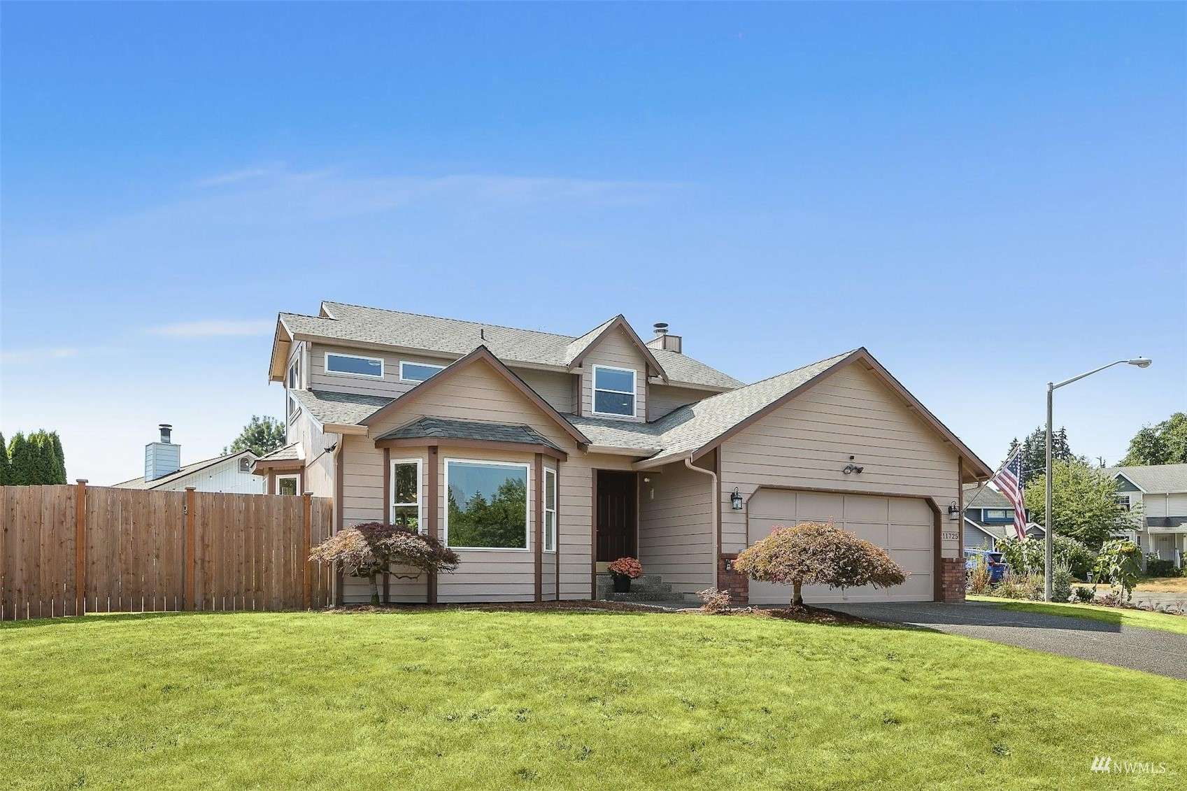 11725 SE 216th CT, Kent, WA 98031