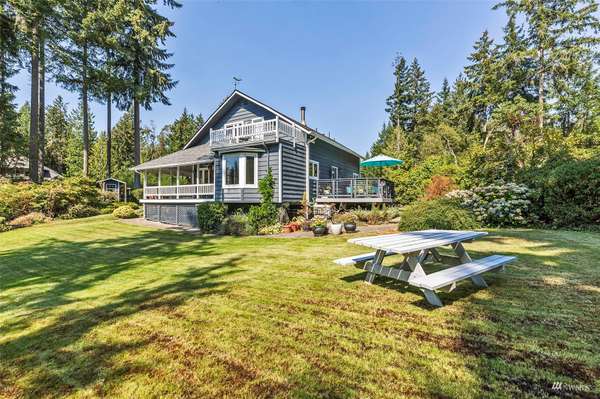 10518 Guthrie RD, Anderson Island, WA 98303