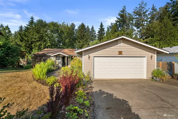 1039 Cardigan LOOP NW, Olympia, WA 98502