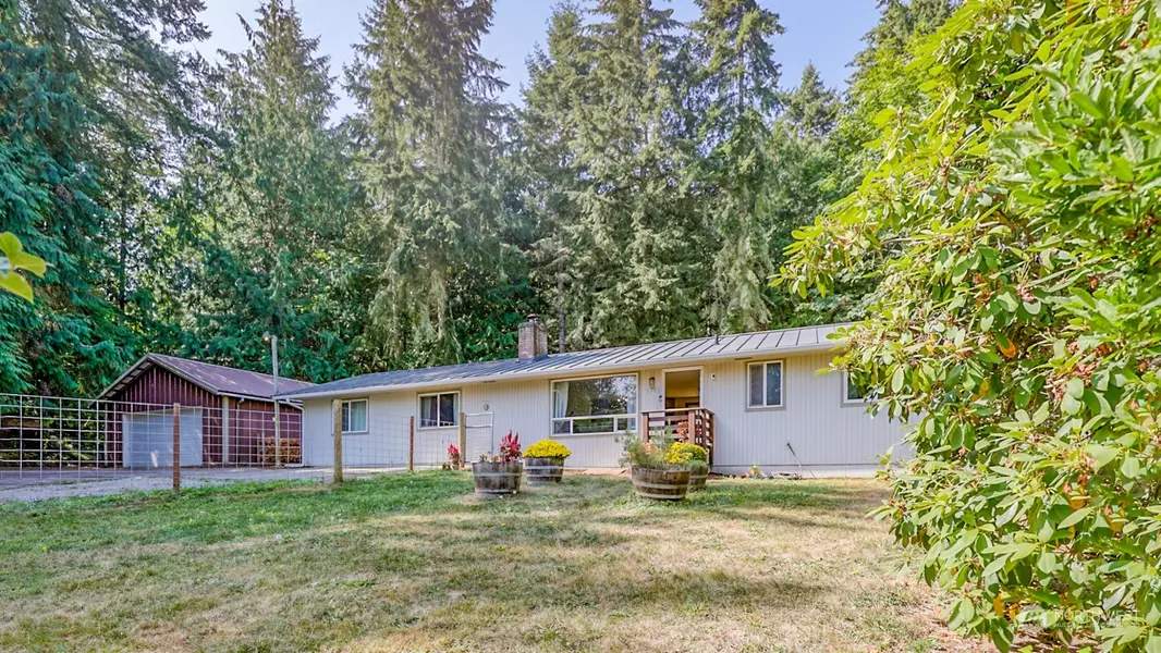 3710 Oak Bay RD, Port Hadlock, WA 98339