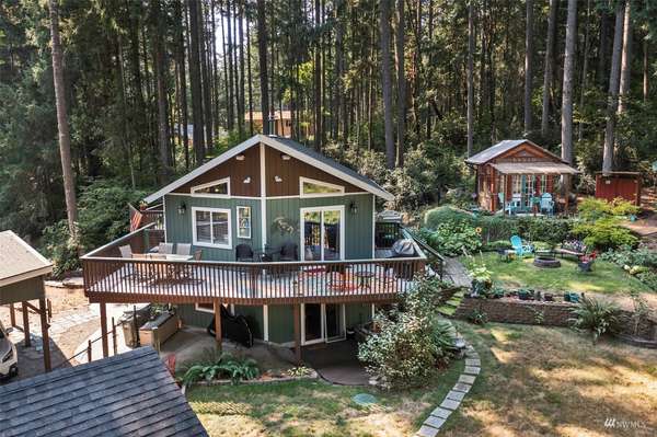 11405 Aqua PL, Anderson Island, WA 98303