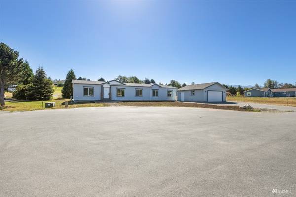 138 Peregrine LN, Sequim, WA 98382