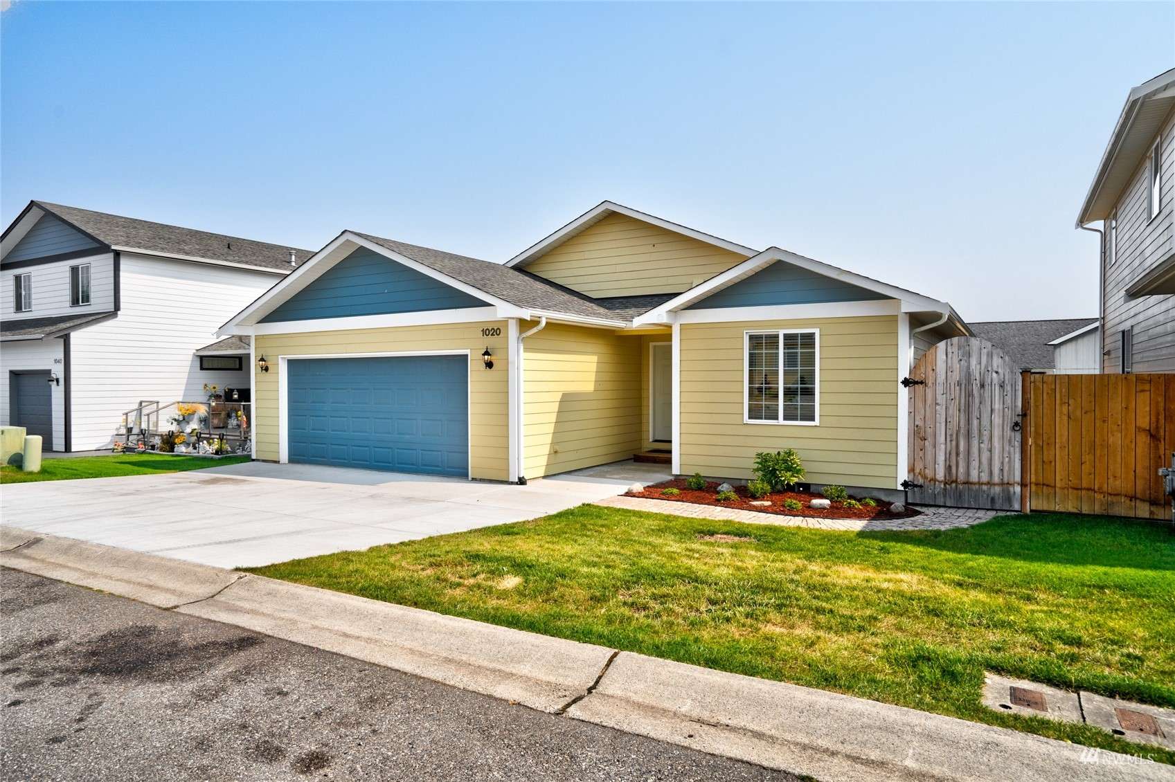 1020 NE Big Berry LOOP, Oak Harbor, WA 98277