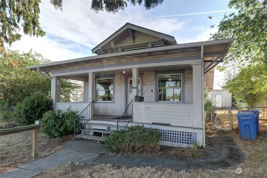5665 S J ST, Tacoma, WA 98408