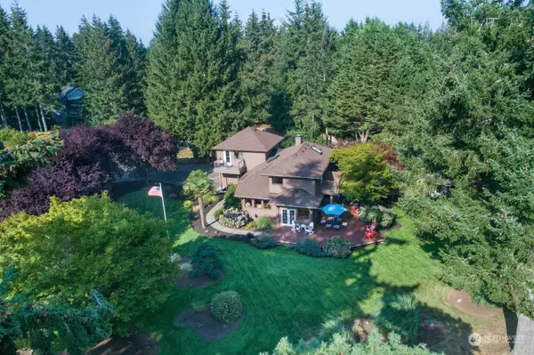 11192 Christopher PL NE, Bainbridge Island, WA 98110