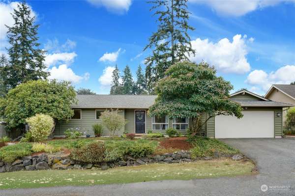 4915 NE 24th ST, Renton, WA 98059