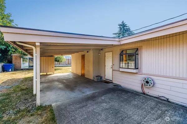 Renton, WA 98056,1213 N 33rd ST