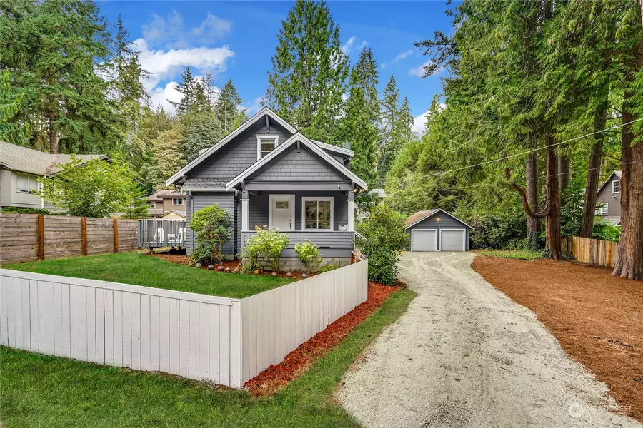 18255 35th AVE NE, Lake Forest Park, WA 98155