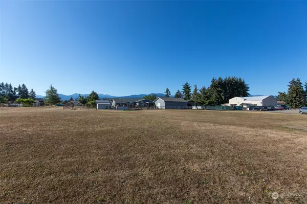 Sequim, WA 98382,999 Maggie LN