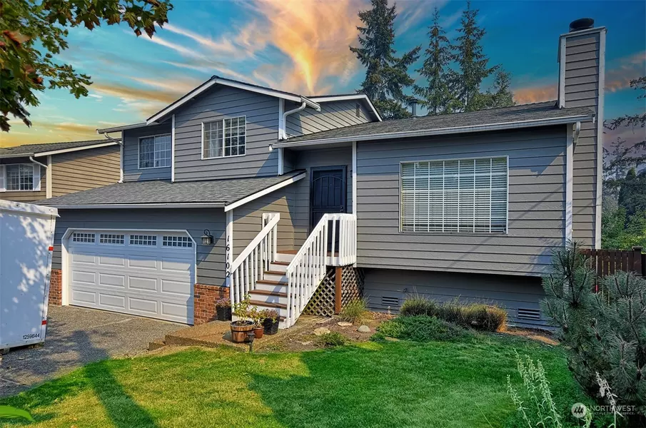 16102 82nd PL NE, Kenmore, WA 98028