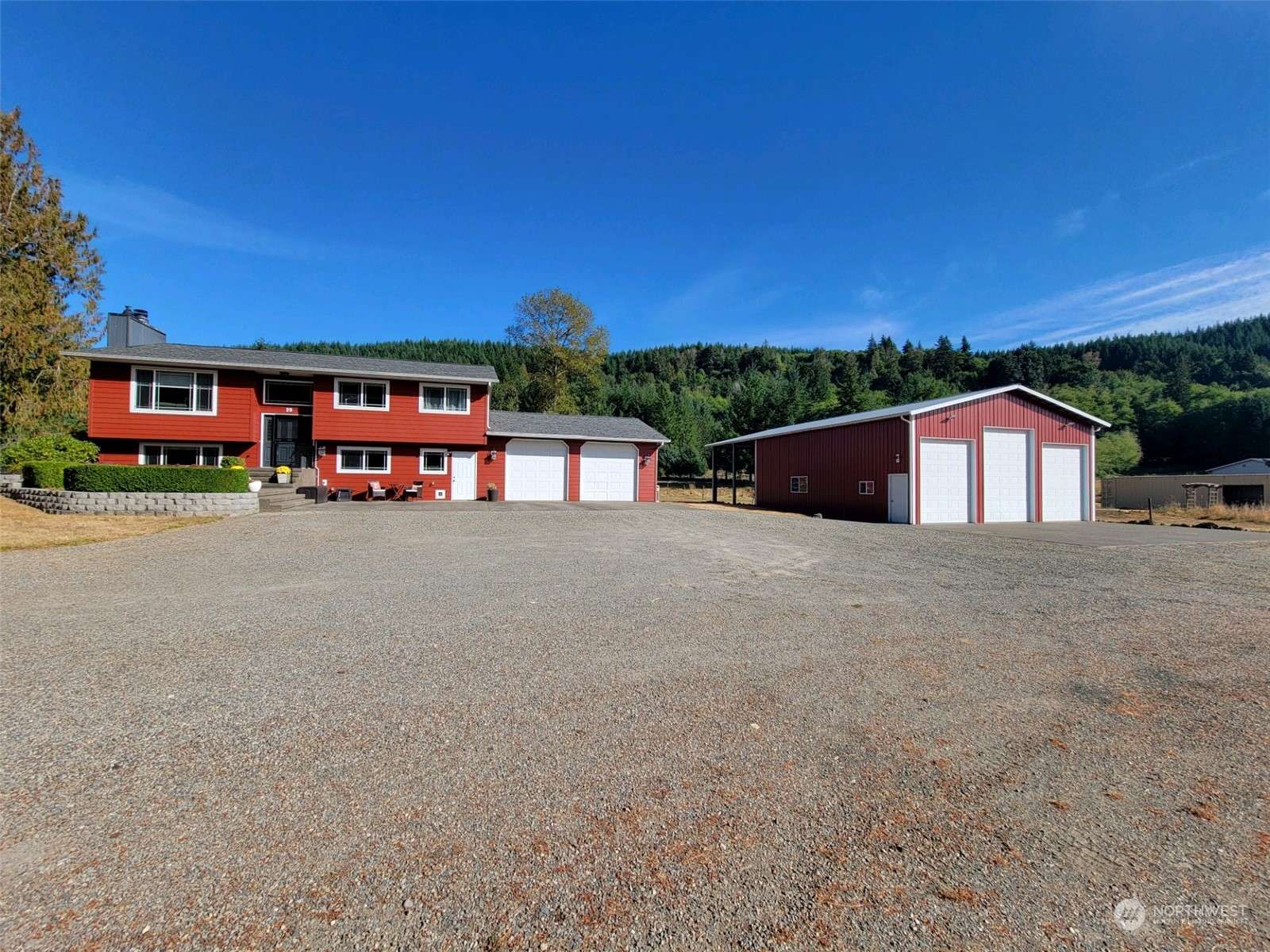 39 Middle Earth LN, Elma, WA 98541