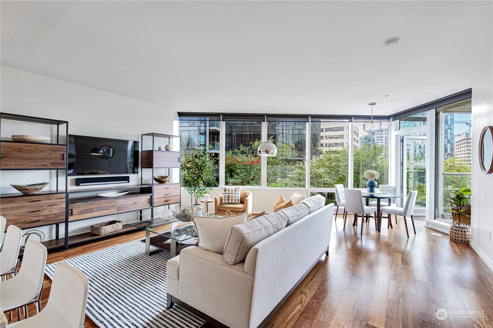 500 106th AVE NE #711, Bellevue, WA 98004