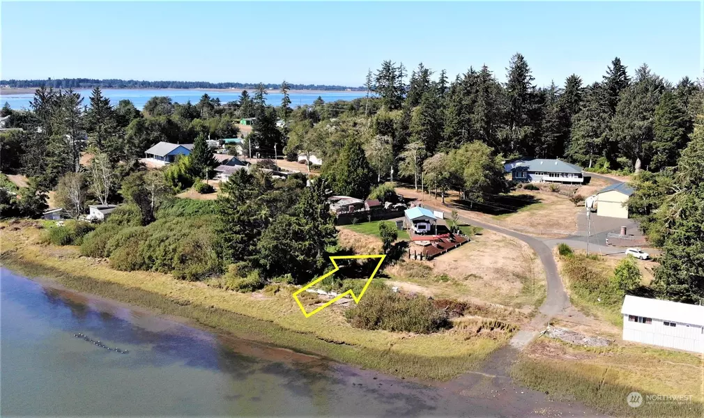 68 Whalers ST, Westport, WA 98520