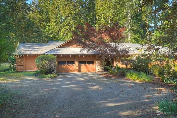 25577 Pioneer WAY NW, Poulsbo, WA 98370