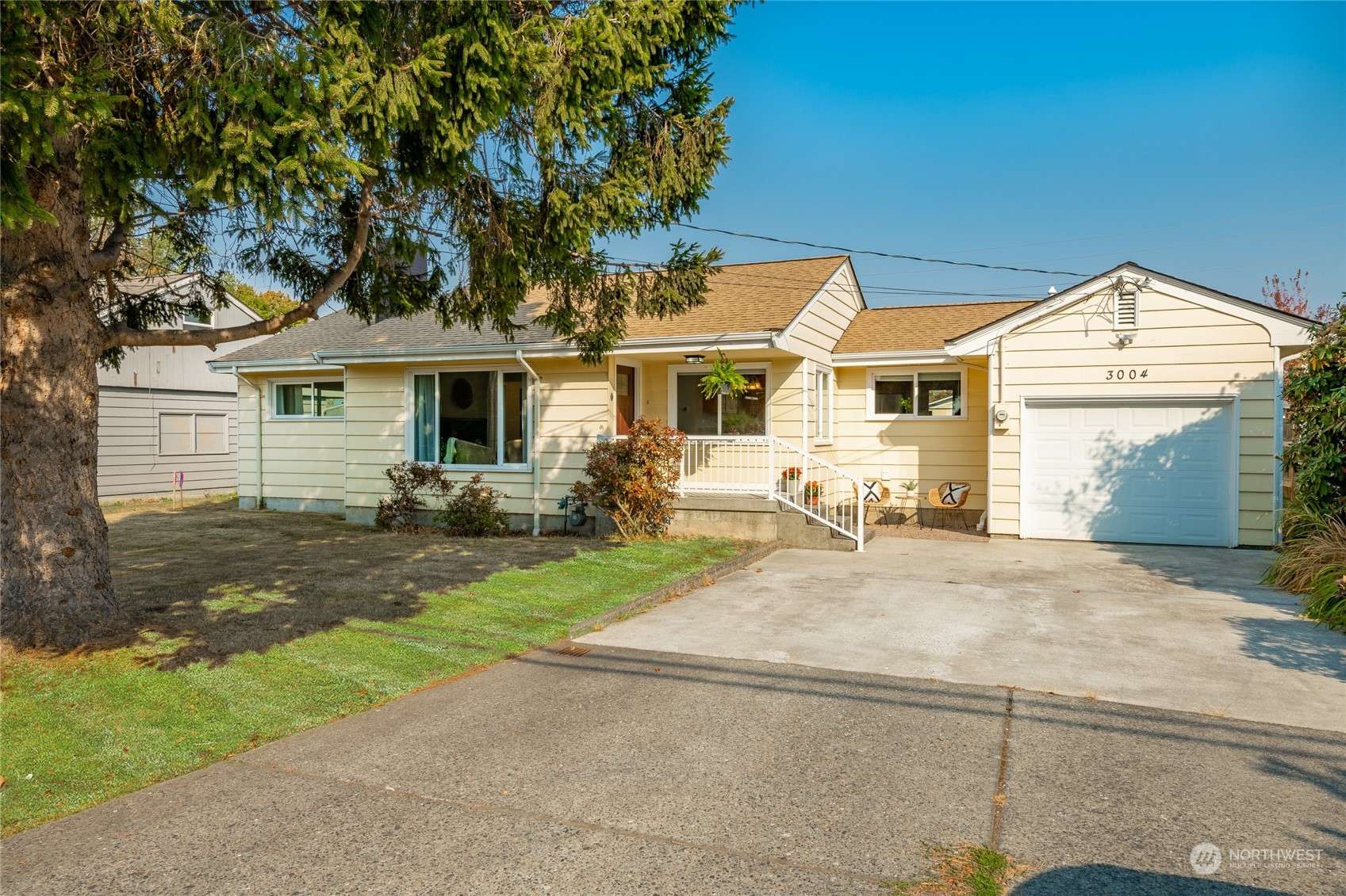 3004 Eldridge AVE, Bellingham, WA 98225
