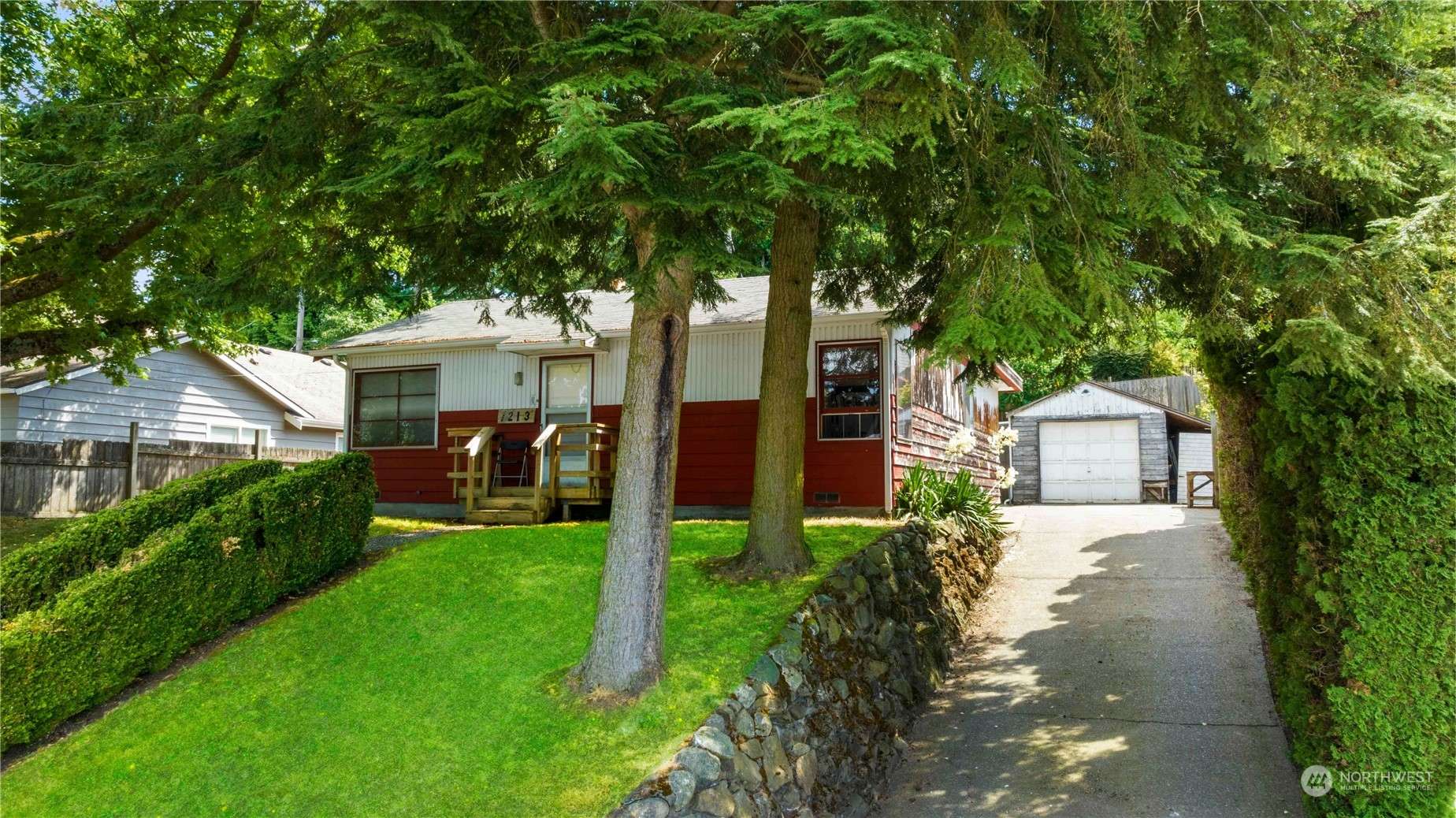 7213 S 126th ST, Seattle, WA 98178