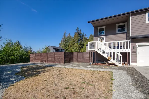 Belfair, WA 98528,171 E Cedar ST