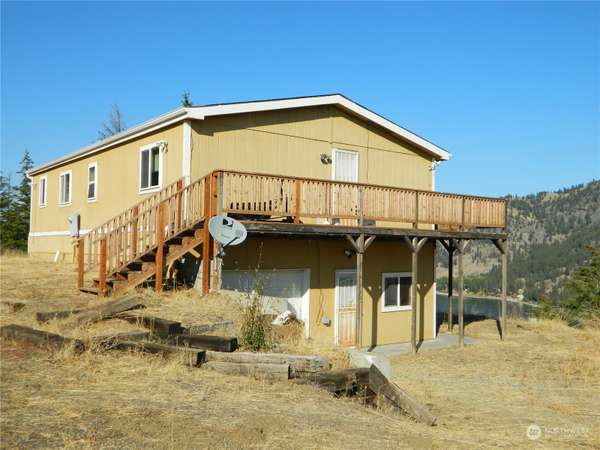 48 Eighme RD, Oroville, WA 98844