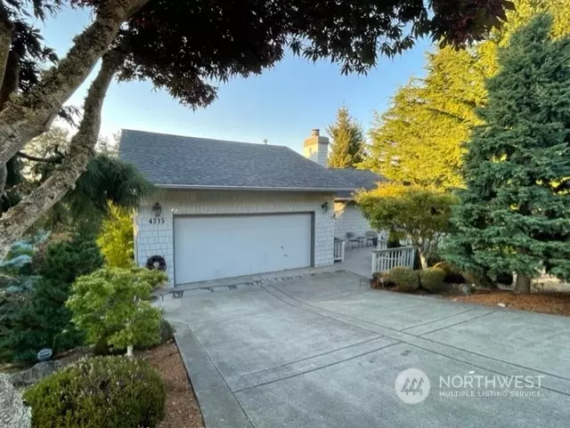 4215 136th PL SE, Bellevue, WA 98006