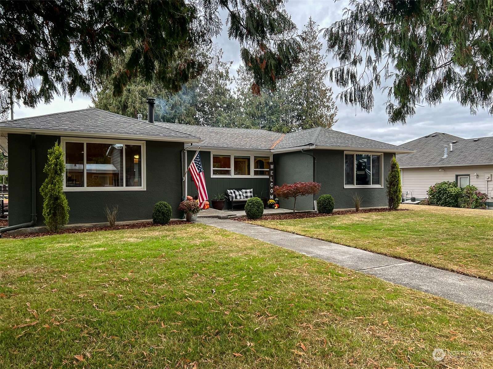 387 N Park ST, Lynden, WA 98264