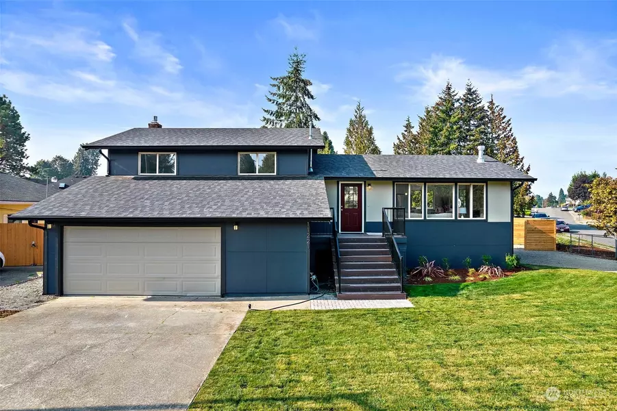11221 SE 218th PL, Kent, WA 98031