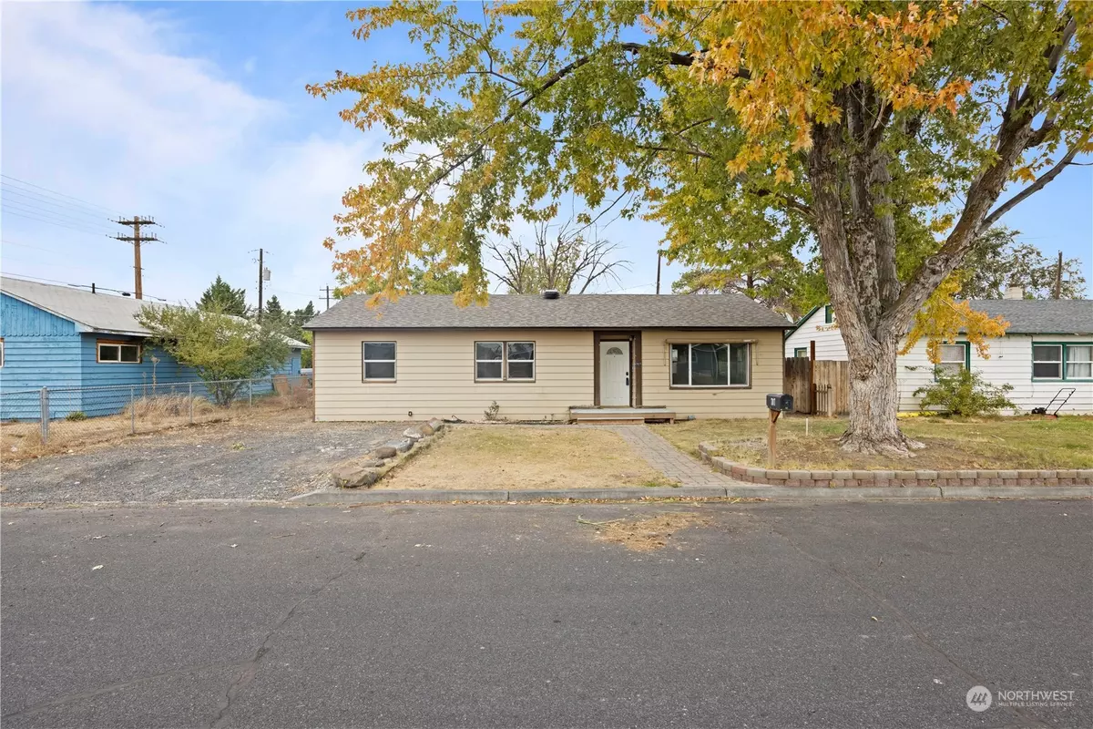 Moses Lake, WA 98837,707 S Marigold ST