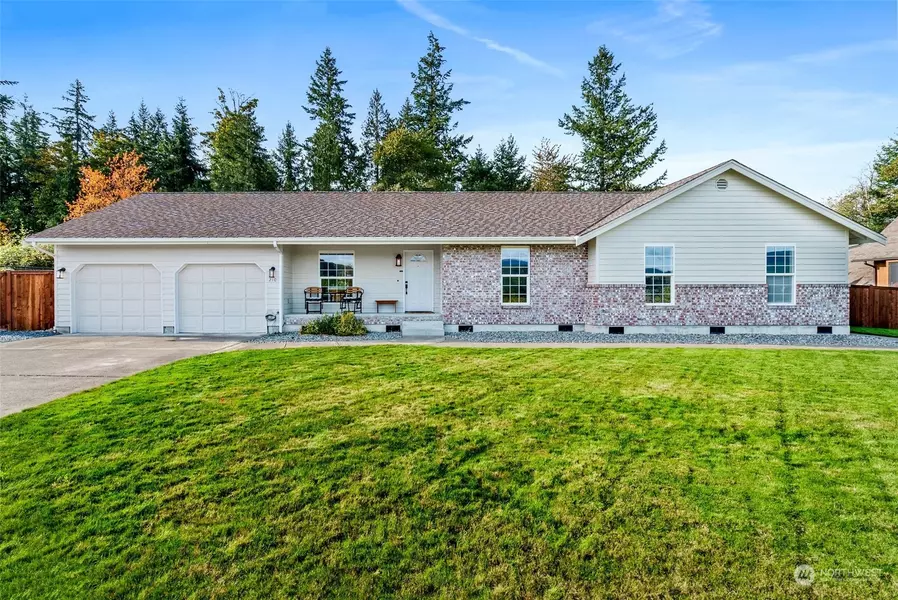 210 Orchard AVE S, Eatonville, WA 98328