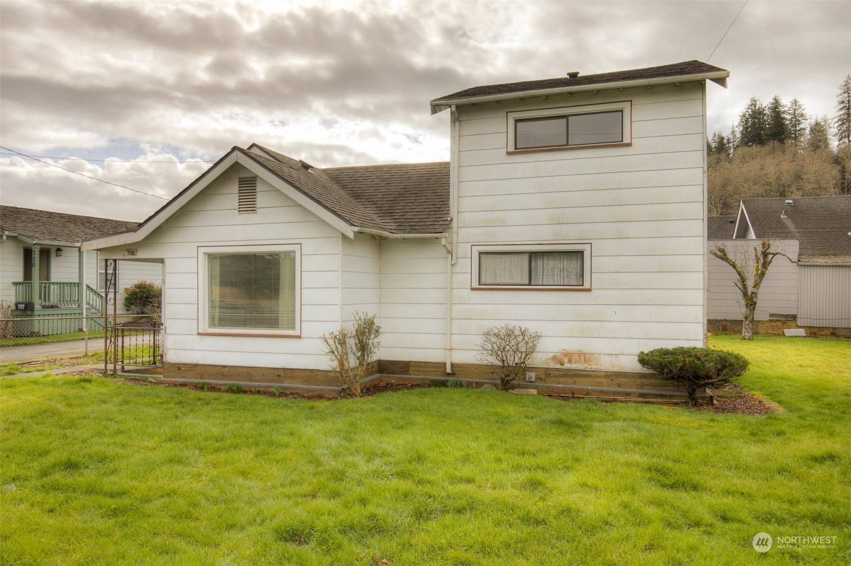 706 Perry, Hoquiam, WA 98550