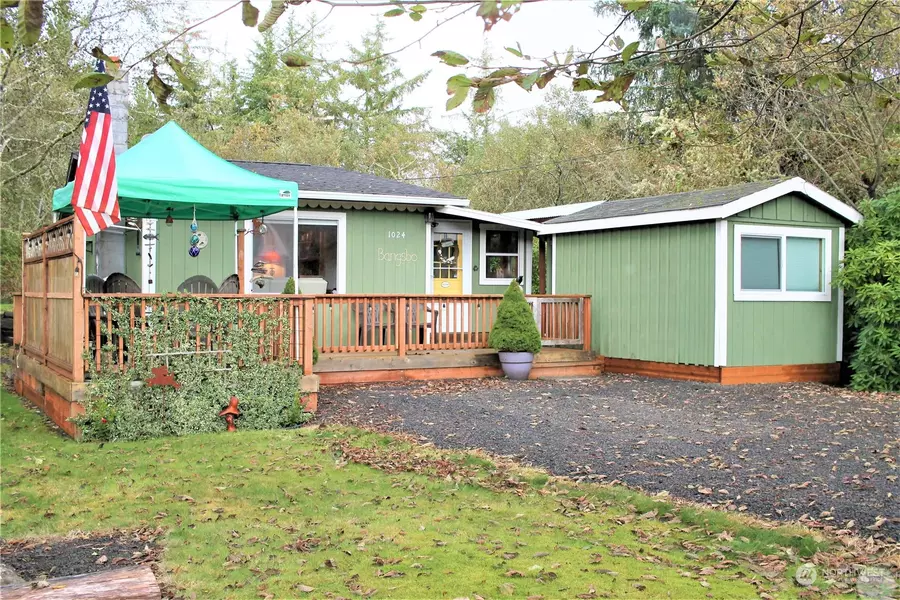 1024 Maple ST, Grayland, WA 98547