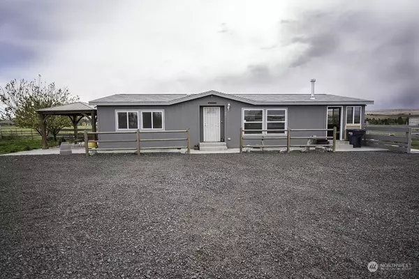 398 Balm ST, Touchet, WA 99360
