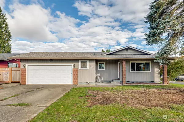 3520 Memorial Park DR, Longview, WA 98632