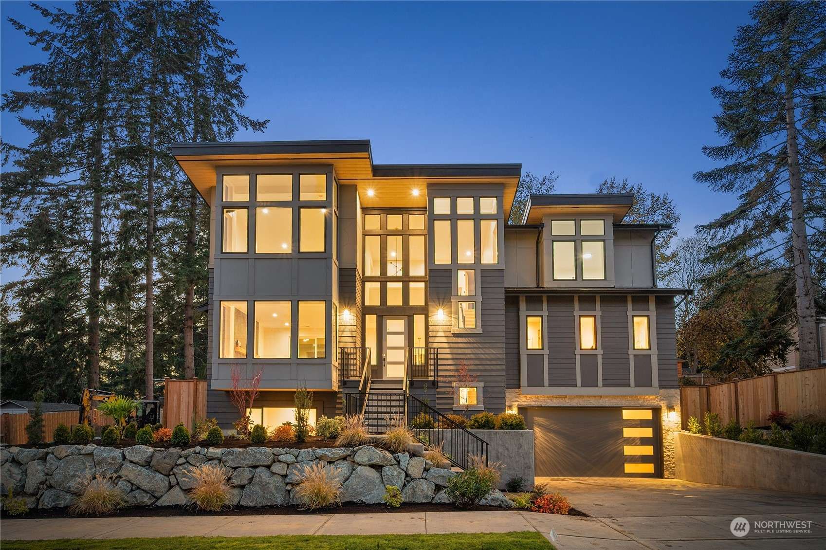 Lake Forest Park, WA 98155,19513 32nd AVE NE