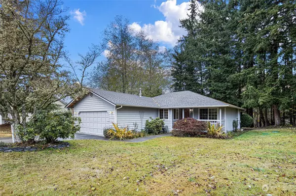 2337 Steamboat LOOP E, Port Orchard, WA 98366