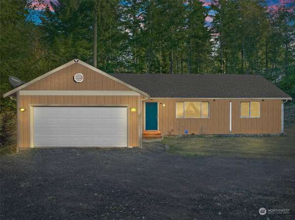 4860 E Rasor RD W, Belfair, WA 98528