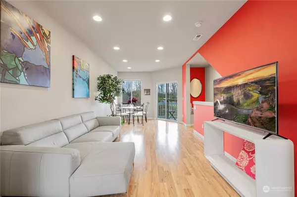 5235 E 34th ST, Fife, WA 98424