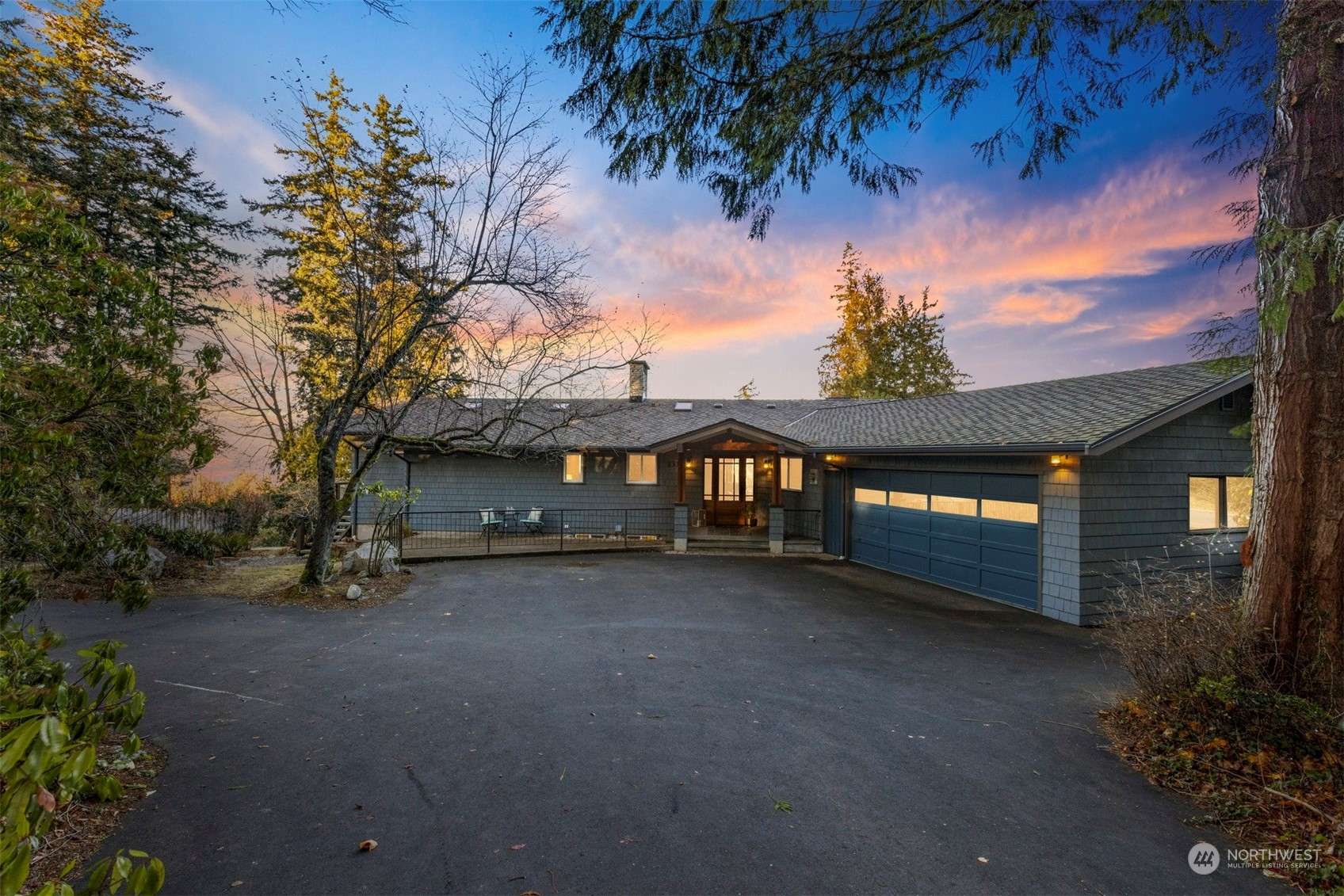 131 Hawthorn RD, Bellingham, WA 98225