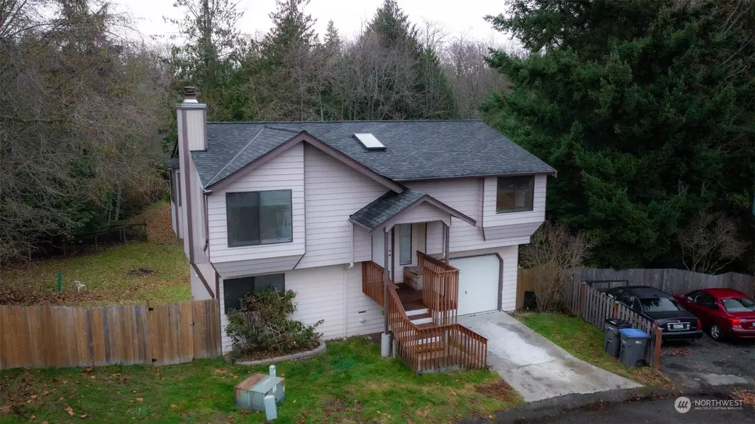 7821 E Van Buren ST, Port Orchard, WA 98366