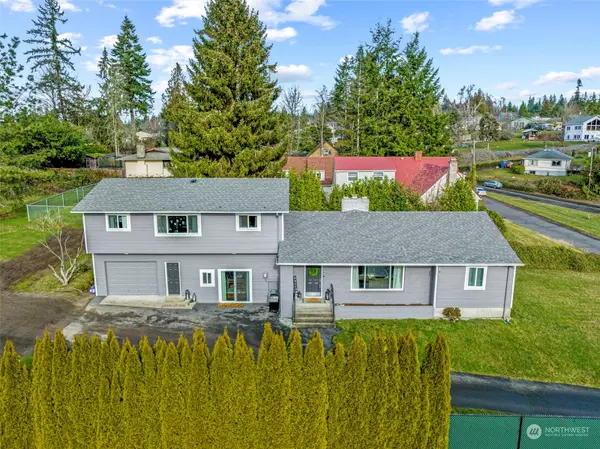 503 N 19th AVE, Kelso, WA 98626