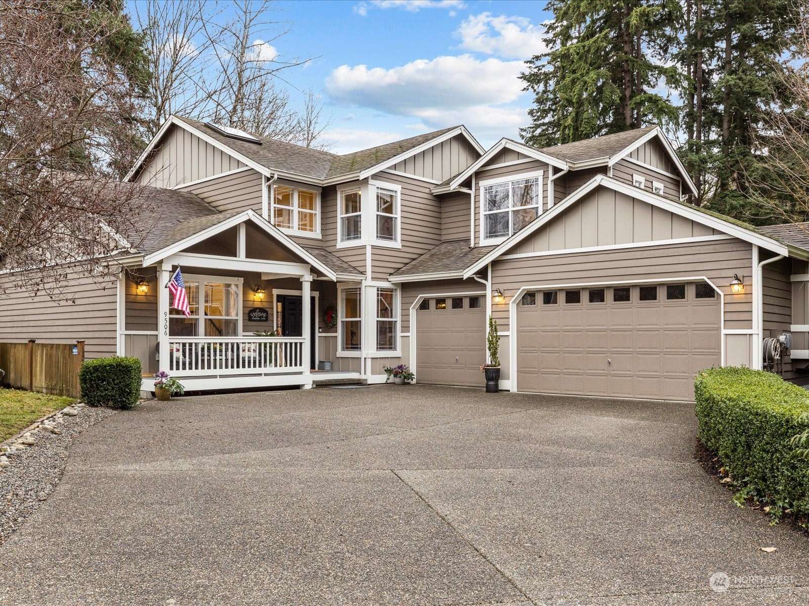 9506 NE 191st ST, Bothell, WA 98011
