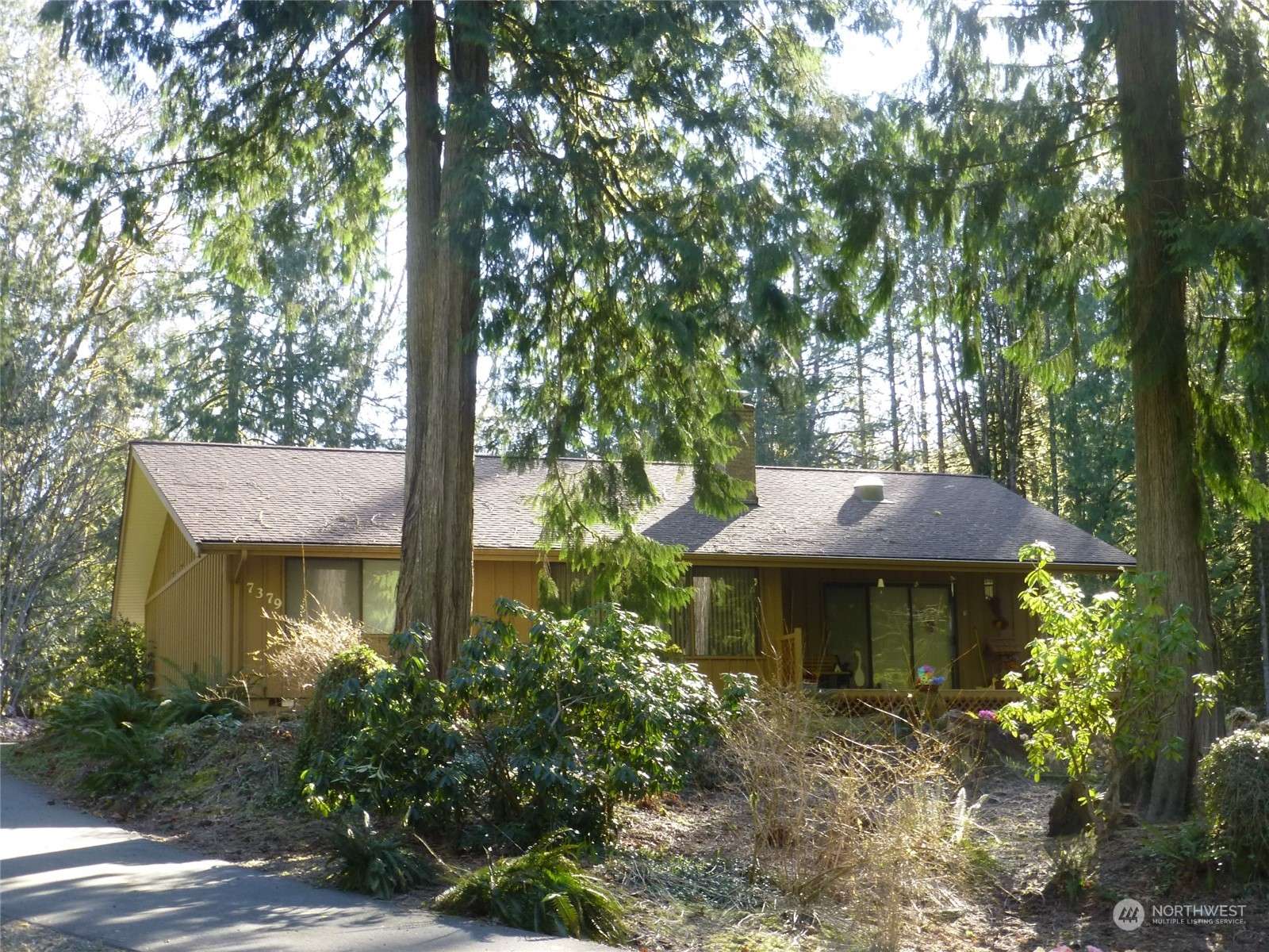 7379 Hideaway LN, Concrete, WA 98237