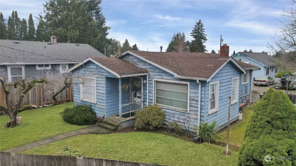 Enumclaw, WA 98022,2034 Fell ST