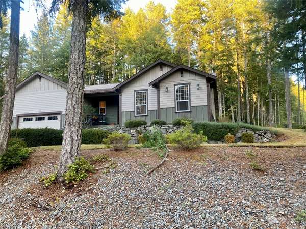 10 E Blueberry Hill, Union, WA 98592