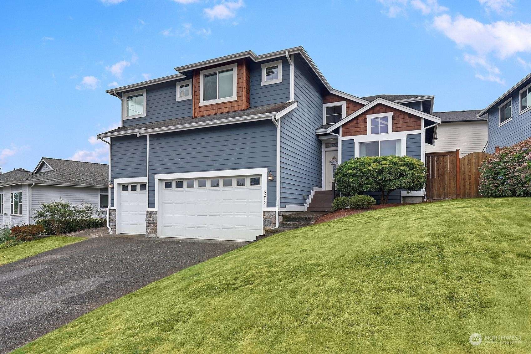5216 115th ST SE, Everett, WA 98208