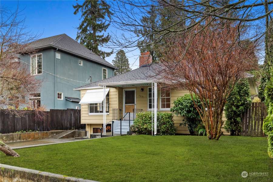 9258 Fauntleroy WAY SW, Seattle, WA 98136